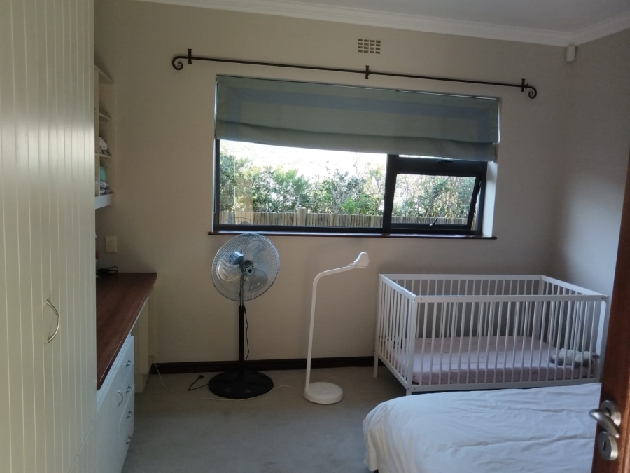 To Let 4 Bedroom Property for Rent in Kenrock Country Estate Western Cape